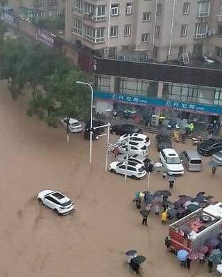 郑州大水我的亲身经历！学佛念经的我“莫名其妙”临时改主意，没有坐那辆被淹的地铁5号线，躲过了那一劫！